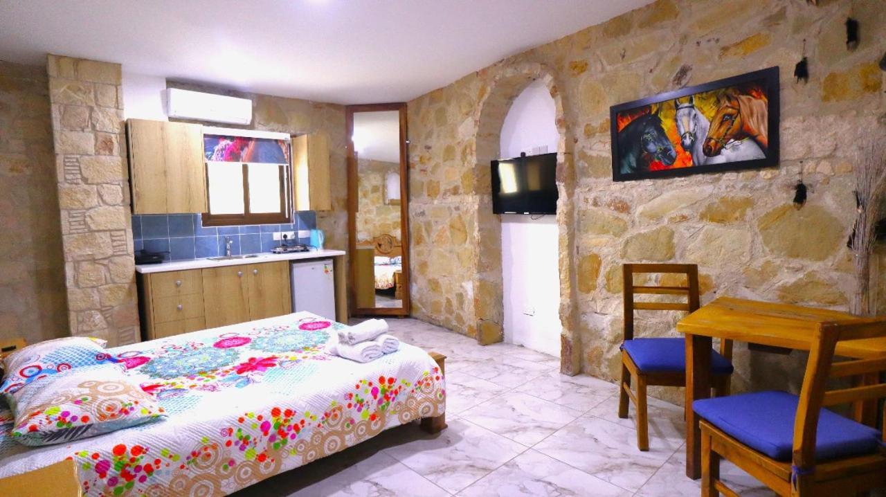 Отель La Hacienda Cyprus Лимасол Экстерьер фото
